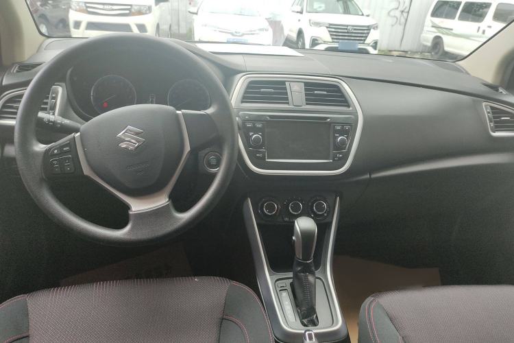 Used Suzuki S-Cross 2015 1.6L CVT Two-Wheel Drive Entry-Level Trim Interior 3