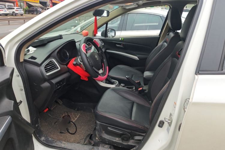 Used Suzuki S-Cross 2015 1.6L CVT Four-Wheel Drive Elite Model Left Front Seat