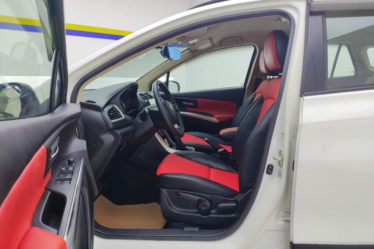 Used Suzuki S-Cross 2015 1.6L CVT Two-Wheel Drive Entry-Level Trim Left Front Seat