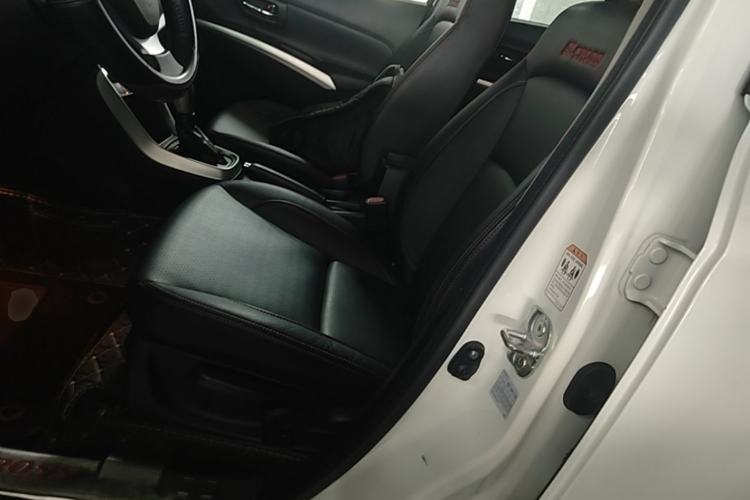 Used Suzuki S-Cross 2015 1.4T Automatic Two-Wheel Drive Prestige Model Left Front Seat