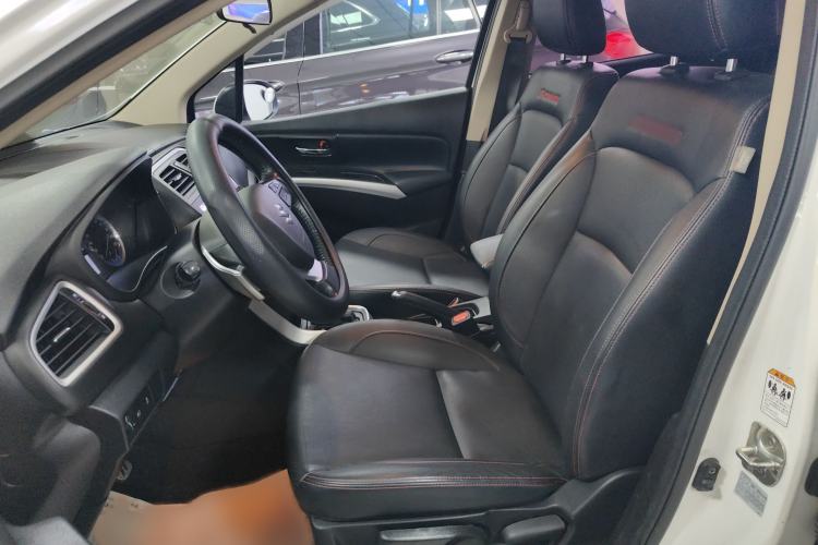 Used Suzuki S-Cross 2015 1.6L CVT Two-Wheel Drive Elite Version Left Front Seat