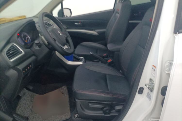Used Suzuki S-Cross 2015 1.4T Automatic Two-Wheel Drive Prestige Model Left Front Seat