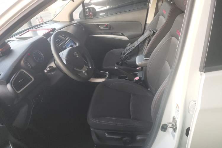 Used Suzuki S-Cross 2015 1.6L CVT Two-Wheel Drive Entry-Level Trim Left Front Seat