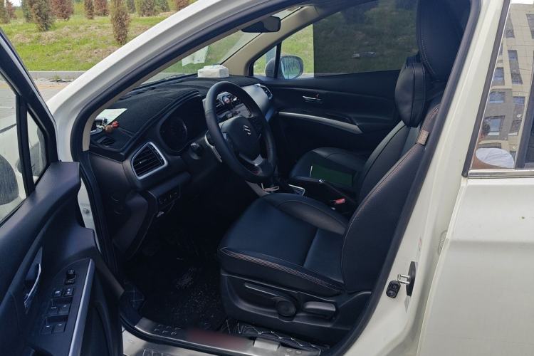 Used Suzuki S-Cross 2015 1.6L CVT Two-Wheel Drive Elite Version Left Front Seat