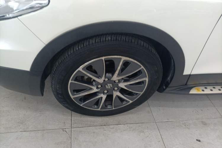 Used Suzuki S-Cross 2015 1.4T Automatic Two-Wheel Drive Prestige Model Left Front Wheel Hub