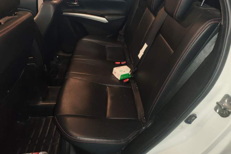 Used Suzuki S-Cross 2015 1.6L CVT Two-Wheel Drive Elite Version Left Rear Seat
