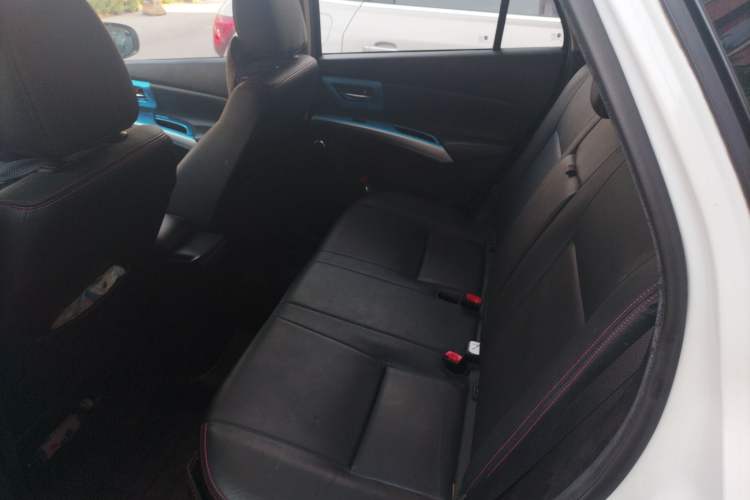 Used Suzuki S-Cross 2015 1.4T Automatic 4x4 Prestige Model Left Rear Seat