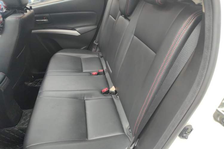 Used Suzuki S-Cross 2015 1.6L CVT Two-Wheel Drive Elite Version Left Rear Seat