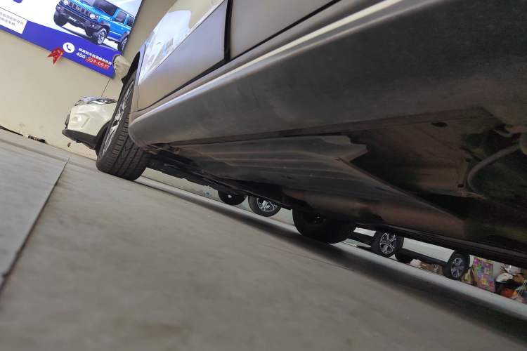 Used Suzuki S-Cross 2015 1.4T Manual Two-Wheel Drive Prestige Model Left Side Sill