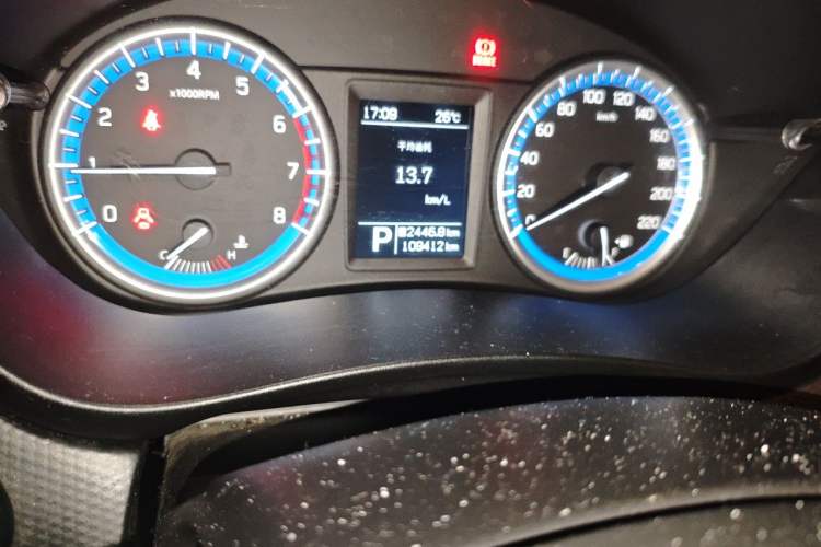 Used Suzuki S-Cross 2015 1.6L CVT Two-Wheel Drive Elite Version Odometer Close Up