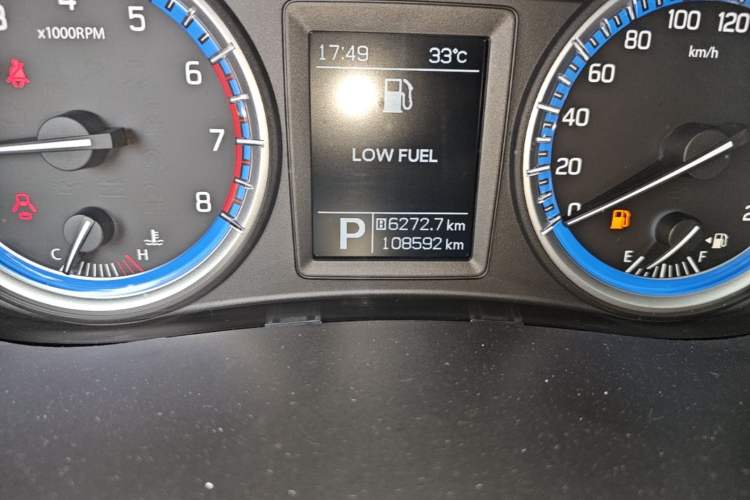 Used Suzuki S-Cross 2015 1.6L CVT Two-Wheel Drive Elite Version Odometer Close Up