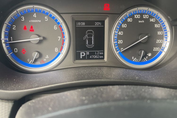 Used Suzuki S-Cross 2015 1.6L CVT Two-Wheel Drive Entry-Level Trim Odometer Close Up
