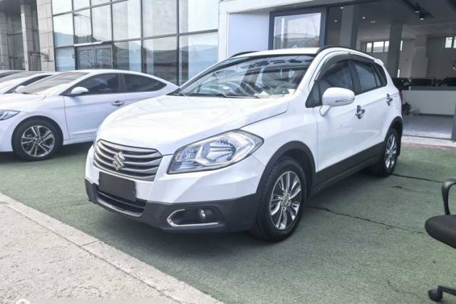 Used Suzuki S-Cross 2015 1.6L CVT Two-Wheel Drive Entry-Level Trim