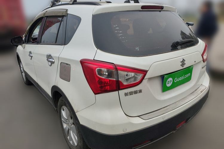 Used Suzuki S-Cross 2015 1.6L CVT Two-Wheel Drive Entry-Level Trim Rear Left 45 Deg