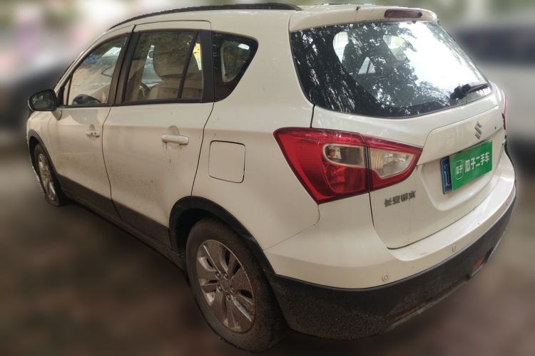 Used Suzuki S-Cross 2015 1.6L CVT Two-Wheel Drive Entry-Level Trim Rear Left 45 Deg