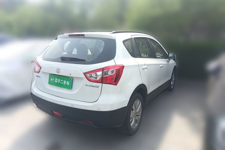 Used Suzuki S-Cross 2015 1.6L CVT Two-Wheel Drive Entry-Level Trim Rear Right 45 Deg