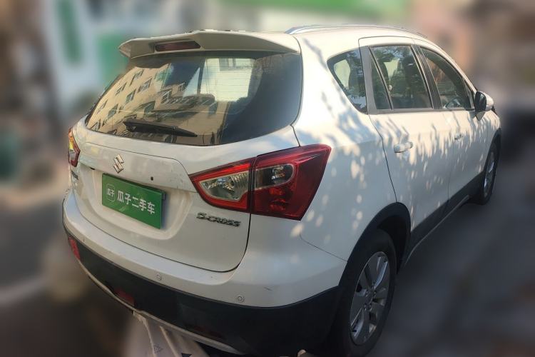 Used Suzuki S-Cross 2015 1.6L CVT Two-Wheel Drive Elite Version Rear Right 45 Deg