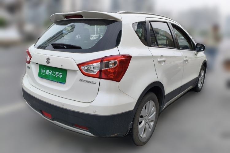 Used Suzuki S-Cross 2015 1.6L CVT Two-Wheel Drive Elite Version Rear Right 45 Deg