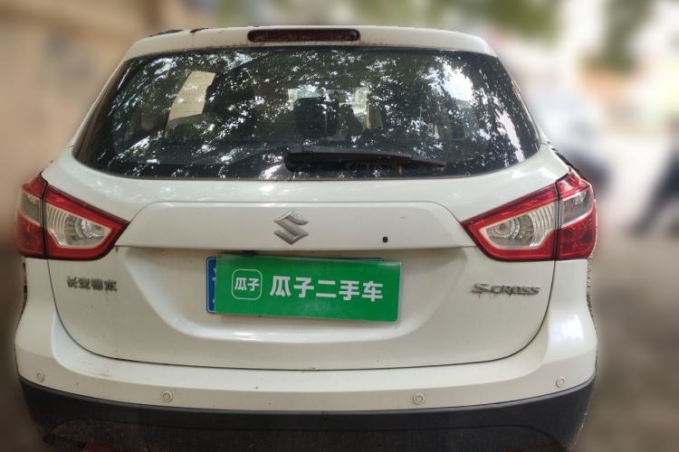 Used Suzuki S-Cross 2015 1.6L CVT Two-Wheel Drive Entry-Level Trim Rear