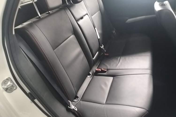Used Suzuki S-Cross 2015 1.4T Automatic Two-Wheel Drive Prestige Model Right Front Seat