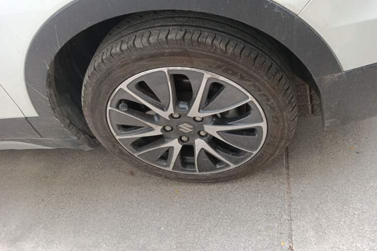 Used Suzuki S-Cross 2015 1.6L CVT Four-Wheel Drive Elite Model Right Front Wheel Hub