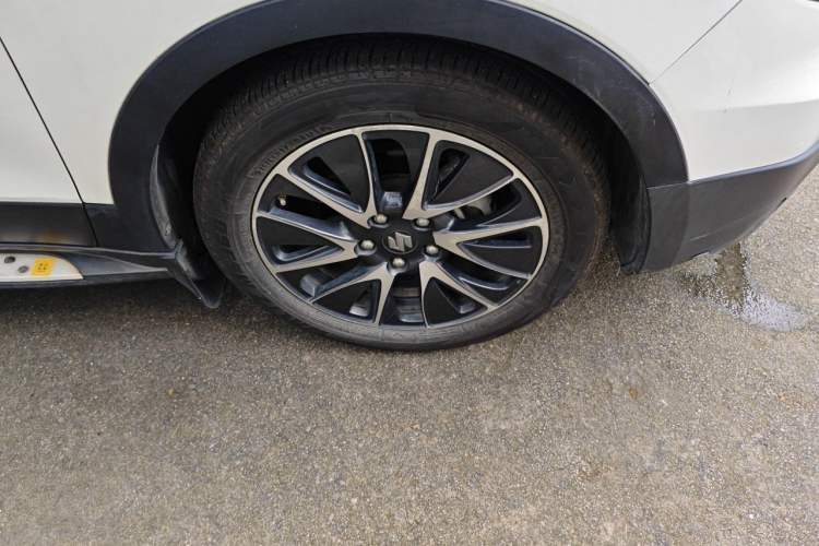 Used Suzuki S-Cross 2015 1.4T Automatic Two-Wheel Drive Prestige Model Right Front Wheel Hub
