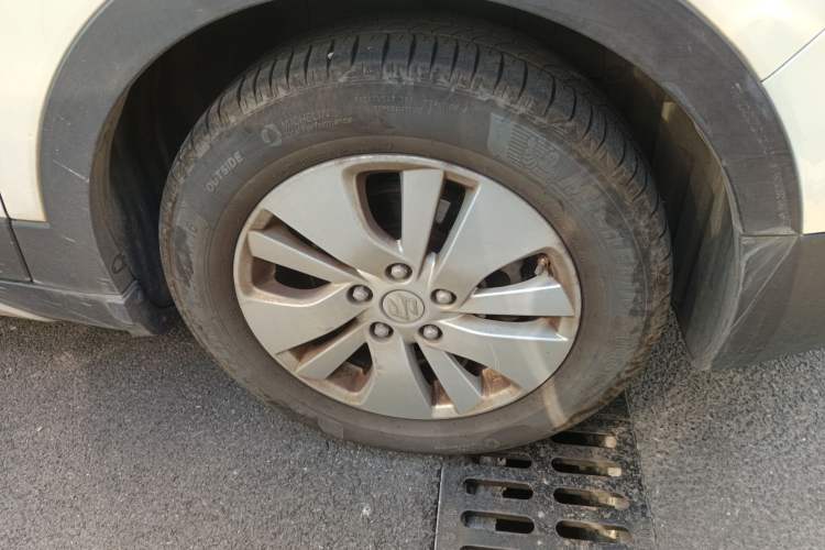Used Suzuki S-Cross 2015 1.6L CVT Two-Wheel Drive Elite Version Right Front Wheel Hub