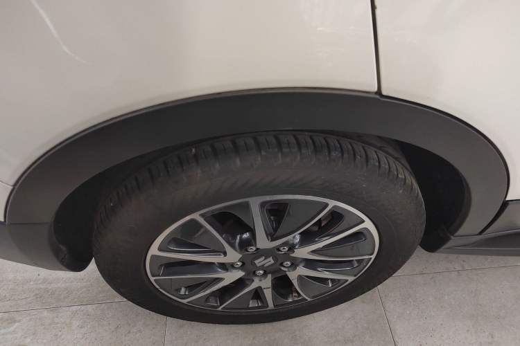 Used Suzuki S-Cross 2015 1.4T Manual Two-Wheel Drive Prestige Model Right Rear Wheel Hub