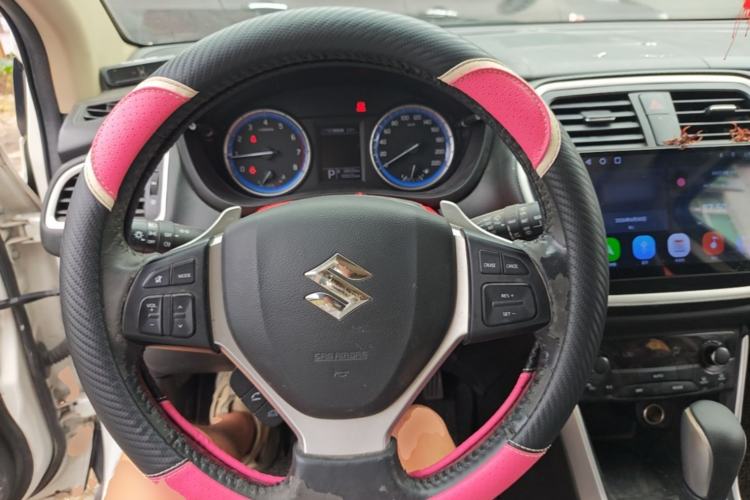 Used Suzuki S-Cross 2015 1.6L CVT Four-Wheel Drive Elite Model Steering Wheel