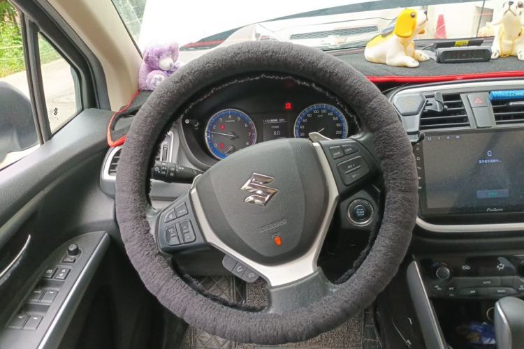 Used Suzuki S-Cross 2015 1.6L CVT Four-Wheel Drive Elite Model Steering Wheel
