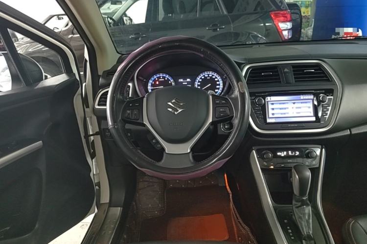 Used Suzuki S-Cross 2015 1.4T Automatic Two-Wheel Drive Prestige Model Steering Wheel