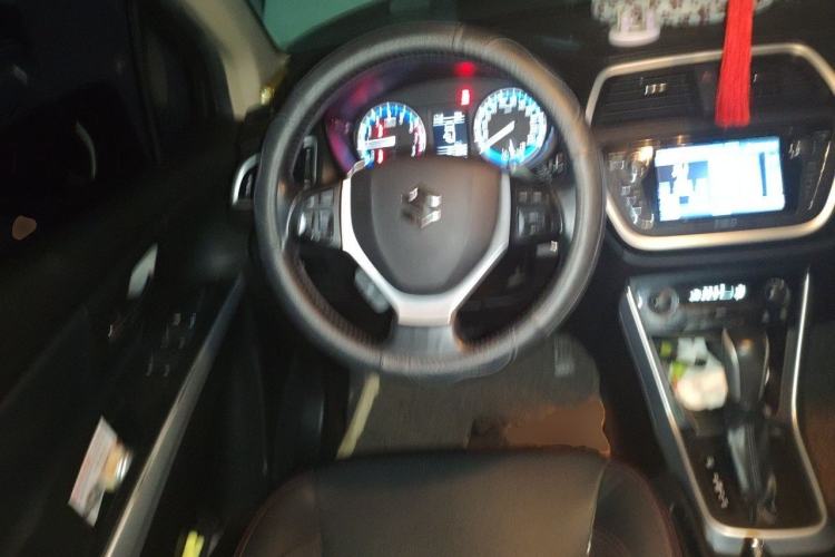 Used Suzuki S-Cross 2015 1.6L CVT Two-Wheel Drive Elite Version Steering Wheel