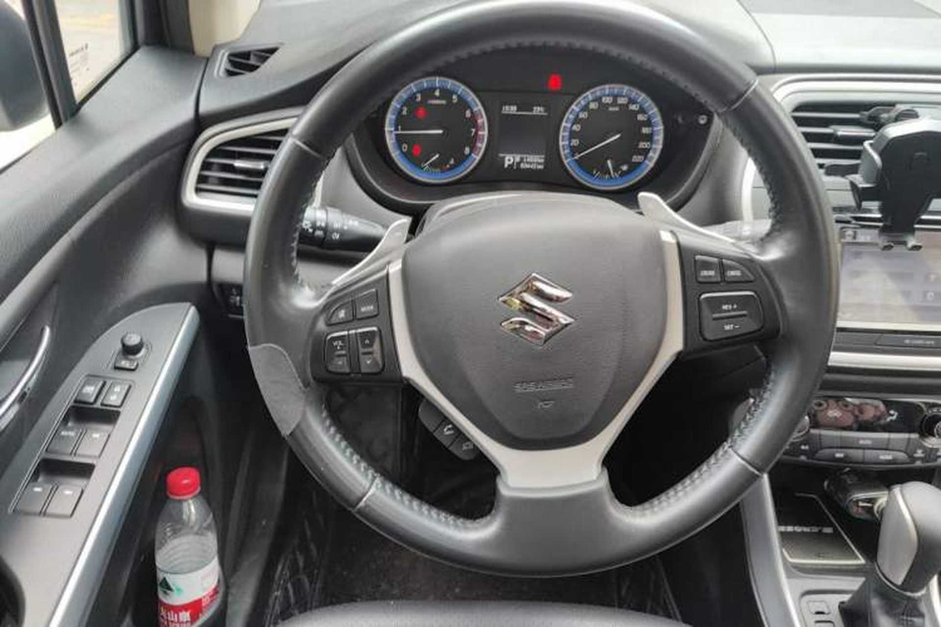 Used Suzuki S-Cross 2015 1.6L CVT Two-Wheel Drive Elite Version Steering Wheel