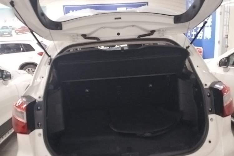 Used Suzuki S-Cross 2015 1.4T Automatic Two-Wheel Drive Prestige Model Trunk
