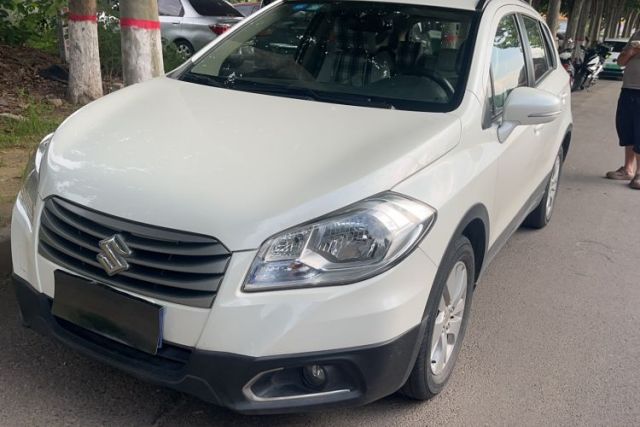Used Suzuki S-Cross 2015 1.6L CVT Two-Wheel Drive Entry-Level Trim