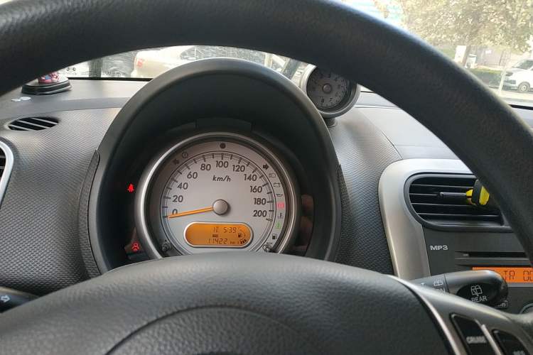 Used Suzuki Splash 2012 1.4 VVT Deluxe Edition Instrument Cluster