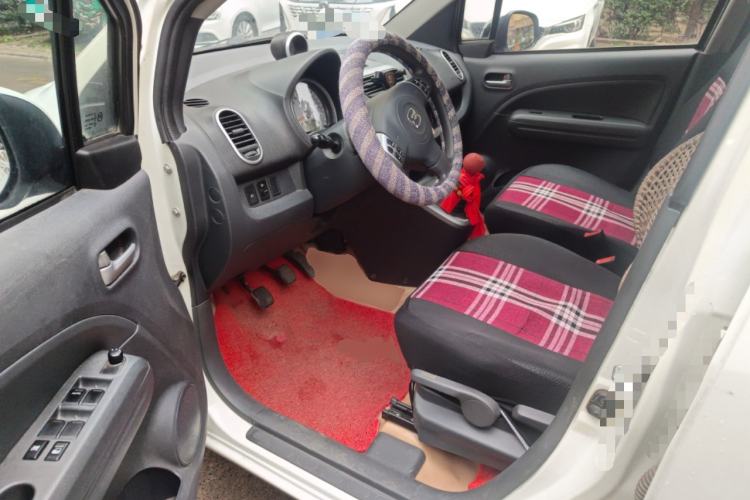 Used Suzuki Splash 2012 1.4 VVT Deluxe Edition Driver Seat