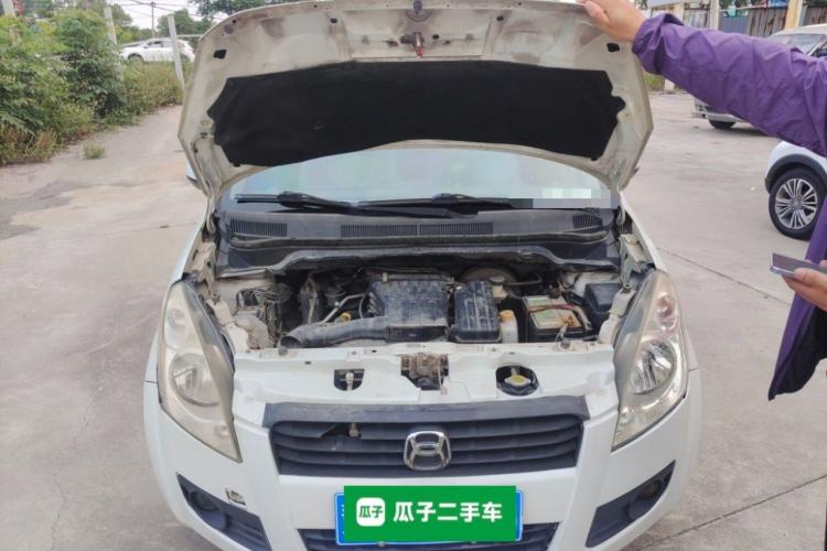 Used Suzuki Splash 2012 1.4L Luxury Model Engine Bay
