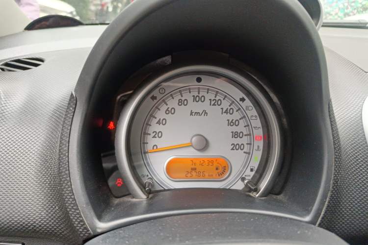 Used Suzuki Splash 2012 1.4 VVT Deluxe Edition Instrument Cluster
