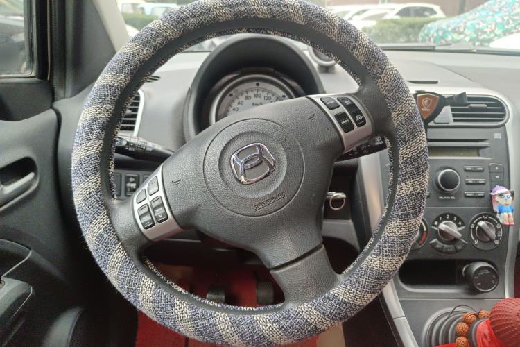Used Suzuki Splash 2012 1.4 VVT Deluxe Edition Steering Wheel