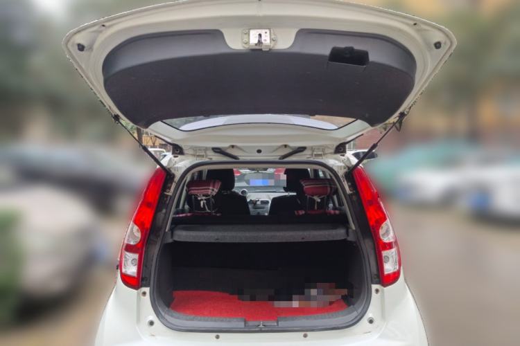 Used Suzuki Splash 2012 1.4 VVT Deluxe Edition Trunk
