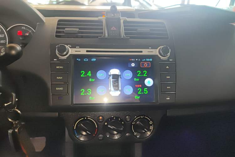 Used Suzuki Swift 2016 1.5L Automatic Fashionable Coolplay Edition Audio And AC Panel