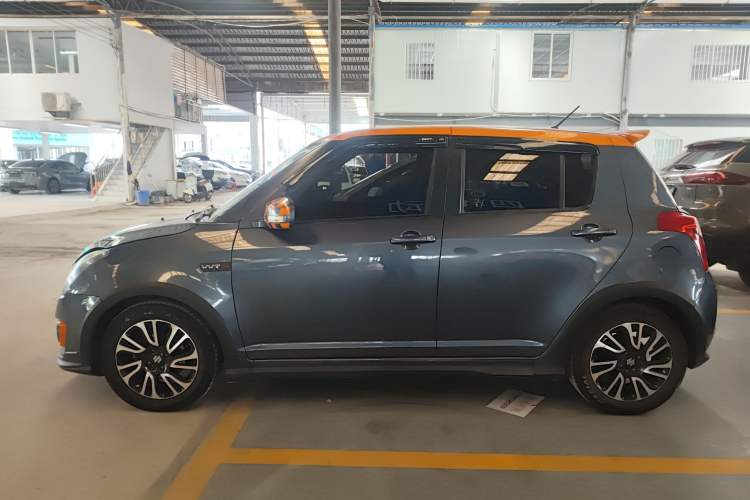 Used Suzuki Swift 2016 1.5L Automatic Fashionable Coolplay Edition Exterior 3