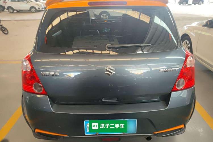 Used Suzuki Swift 2016 1.5L Automatic Fashionable Coolplay Edition Exterior 4