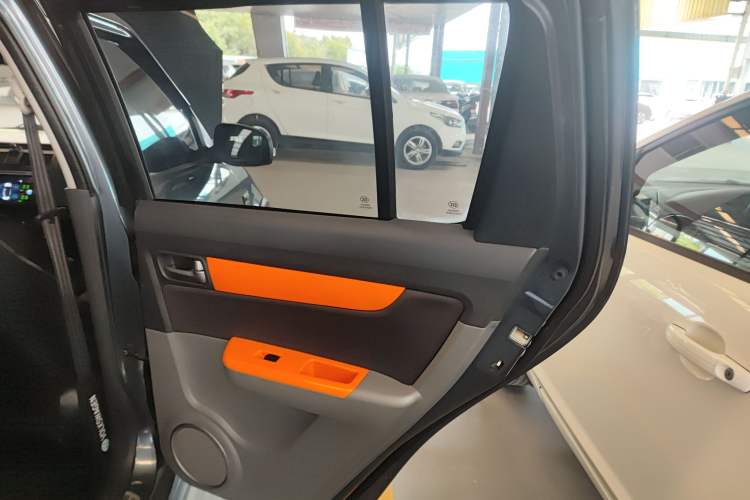 Used Suzuki Swift 2016 1.5L Automatic Fashionable Coolplay Edition Interior 6