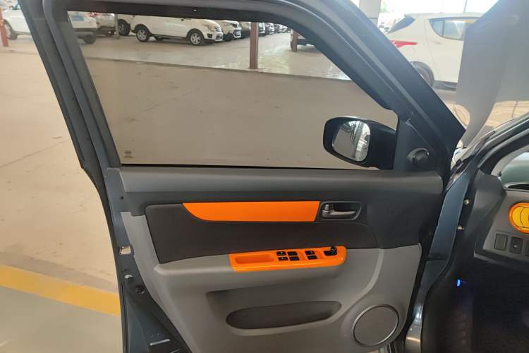 Used Suzuki Swift 2016 1.5L Automatic Fashionable Coolplay Edition Interior 7