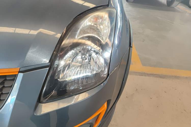 Used Suzuki Swift 2016 1.5L Automatic Fashionable Coolplay Edition Left Front Headlight