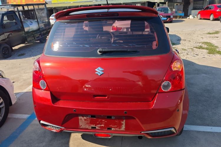 Used Suzuki Swift 2014 1.5L Automatic Fashion Edition Exterior 4