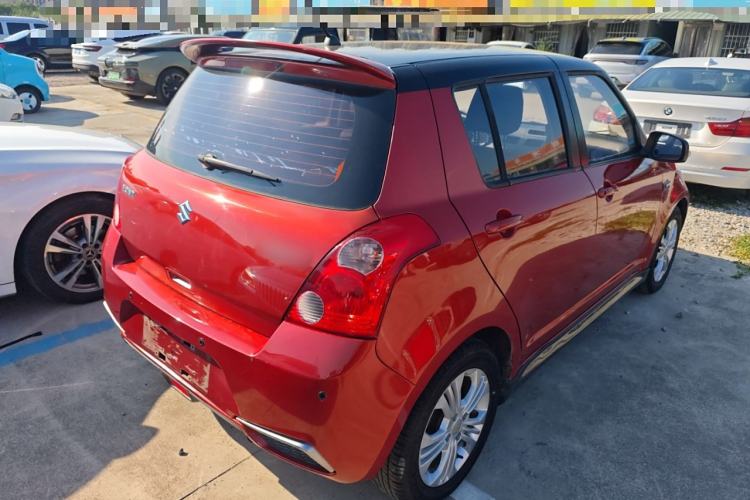 Used Suzuki Swift 2014 1.5L Automatic Fashion Edition Exterior 5