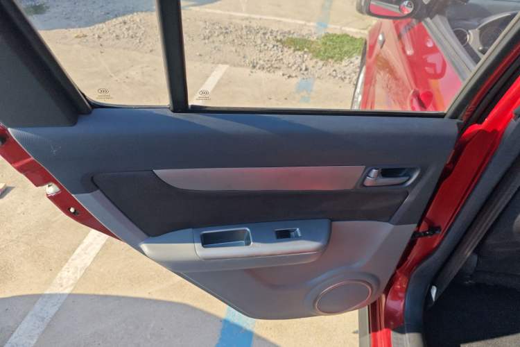 Used Suzuki Swift 2014 1.5L Automatic Fashion Edition Interior 8